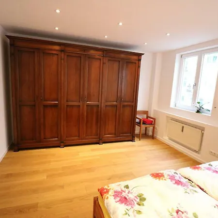 Apartment Am Josephsplatz 125 M2 *